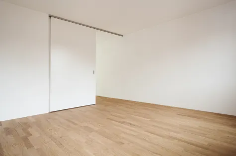 BRNO PEOPLE s.r.o., Posuvné dveře