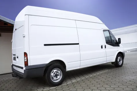 JET Logistic s.r.o., Půjčovna dodávek, kamionů