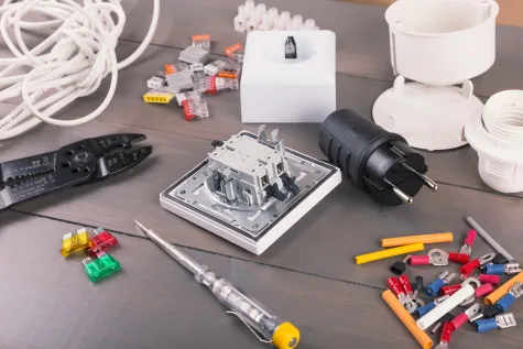 MKStav - Miroslav Kačandy, Elektrikář, elektroinstalace
